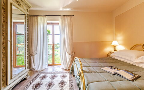 Villa Anna: Furniture, Interior Design, Bed, Wood, Floor, Bedroom, Flooring, Room, Ceiling, Textile