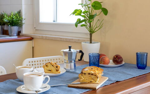 Sweet Conero: Tableware, Food, Serveware, Cup, Coffee Cup, Drinkware, Furniture, Dishware, Ingredient