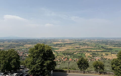 Appartamento Del Mercato: Horizon, Residential Area, Landscape, Urban Design, Suburb, Aerial Photography, Bird'S-Eye View