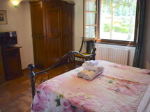 Accommodation:&nbsp;Nido