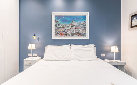 Villa Azzurra Monticelli: Interior Design, Bedroom, Furniture, Floor, Flooring, Bed, Textile, Bed Sheet, Bedding, Room