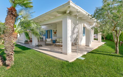 Villa Azzurra Monticelli: Home, Shade, Estate, Column, Resort, Porch, Outdoor Structure, Villa, Garden, Landscaping