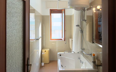 Casa Francy - Arma Di Taggia: Bathroom, Plumbing Fixture, Interior Design, Flooring, Wall, Floor, Tap, Sink, Bathroom Sink, Plumbing