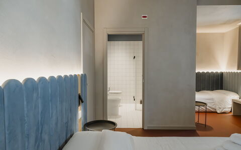 Deb&spa: Wall, Bedroom, Interior Design, Bed Sheet, Bed, Bedding, Linens, Bed Frame, Room, Mattress