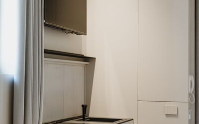 Deb&spa: Wood, Interior Design, Flooring, Furniture, Floor, Lighting, Kitchen, Ceiling, Kitchen Appliance, Countertop