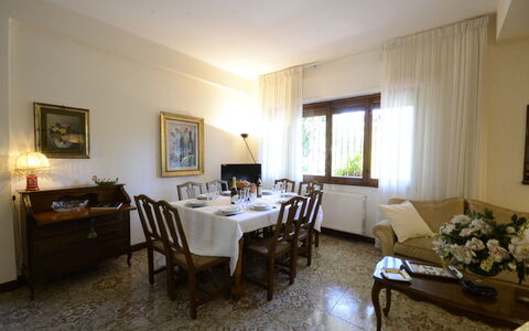 Casa Silvia: Furniture, Interior Design, Flooring, Wood, Floor, Dining Room, Table, Ceiling, Room, Kitchen & Dining Room Table