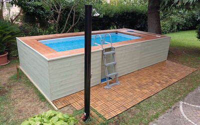 Casa Silvia: Wood, Flooring, Swimming Pool, Floor, Composite Material, Wood Stain, Hardwood, Garden, Backyard, Shade