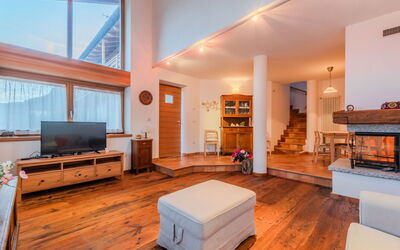 Accommodation:&nbsp;Picchio Primavera 104.1