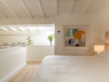 Accommodation:&nbsp;Deservi Elegant Apt. Botticelli