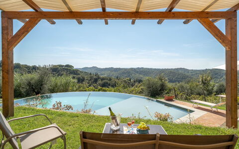 Villa Costa al Bagno: Hill, Outdoor Furniture, Shade, Mountain Range, Eco Hotel, Garden, Valley, Ridge, Landscaping, Swimming Pool