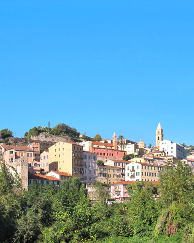 La Petite Maison: Building, Urban Area, Town, City, Residential Area, Neighbourhood, Summer, Facade, Urban Design, Human Settlement