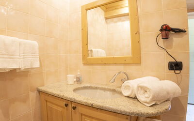 Accommodation:&nbsp;Mono 3 Apt.124 637.4