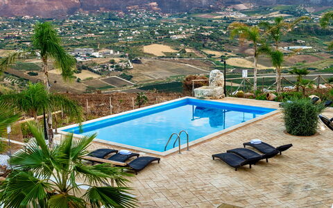 Villa La Musa: Swimming Pool, Resort, Eco Hotel, Outdoor Furniture, Leisure, Umbrella, Sunlounger, Hacienda, Hotel, Thermae