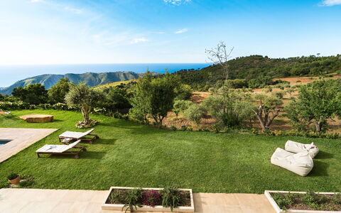 Casaita: Natural Landscape, Landscape, Hill, Land Lot, Groundcover, Garden, Meadow, Lawn, Landscaping