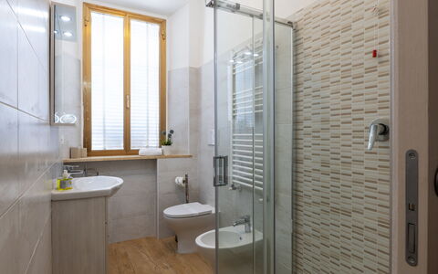 Casa La Conchiglia: Bathroom, Flooring, Plumbing Fixture, Floor, Wall, Interior Design, Bathroom Sink, Sink, Tap, Plumbing
