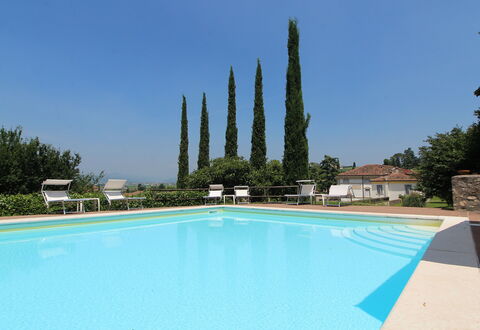 Calicantus, Verona, Pool, Wifi: Swimming Pool, Hacienda, Resort, Villa, Eco Hotel, Resort Town, Evergreen, Farmhouse, Courtyard