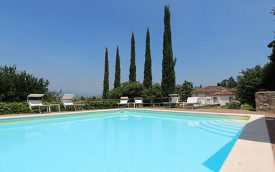 Calicantus, Verona, Pool, Wifi: Swimming Pool, Hacienda, Resort, Villa, Eco Hotel, Resort Town, Evergreen, Farmhouse, Courtyard