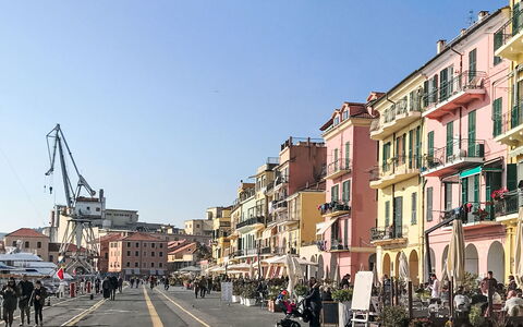 Casa del Mare: City, Building, Urban Area, Town, Architecture, Neighbourhood, Public Space, Street, Human Settlement