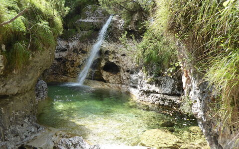 Casa Ines, Feltre: Water Resources, Water, Body Of Water, Stream, Waterfall, Watercourse, Rock, Bedrock, Spring
