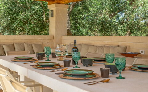 Trulli di Luccio: Furniture, Tableware, Table, Interior Design, Serveware, Kitchen & Dining Room Table, Chair, Dishware, Dining Room, Porcelain