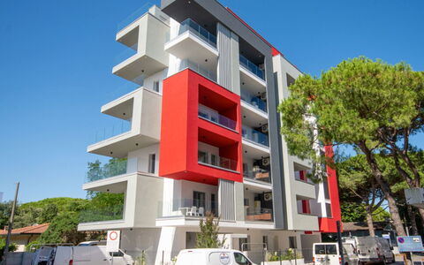 Accommodation:&nbsp;One Life Suites 185.7