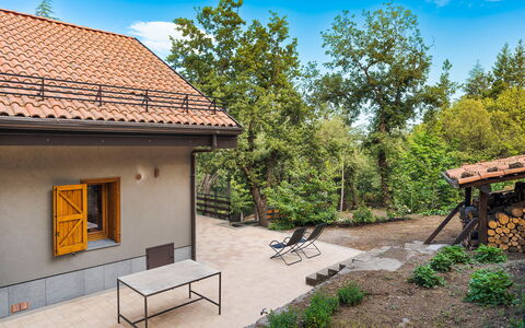 Casa Gibel: Home, House, Cottage, Roof, Garden, Estate, Shade, Backyard, Landscaping, Yard