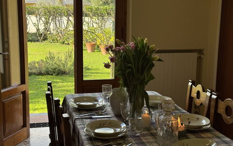 Villa Lory: Furniture, Interior Design, Table, Tableware, Wood, Dining Room, Chair, Kitchen & Dining Room Table, Tablecloth, Serveware