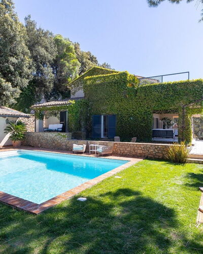 La Terrazza sul Mare: Swimming Pool, Blue, Resort, Eco Hotel, Villa, Umbrella, Estate, Leisure, Hacienda, Shade