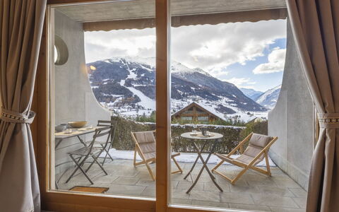 Baita Bucaneve: Interior Design, Mountain Range, Room, Ceiling, Chair, Curtain, Window Treatment, Alps, Ridge, Wood Stain