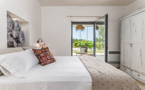 Lacorte di Ninetta: Furniture, Bed, Bedroom, Interior Design, Bed Sheet, Bedding, Linens, Flooring, Floor, Textile