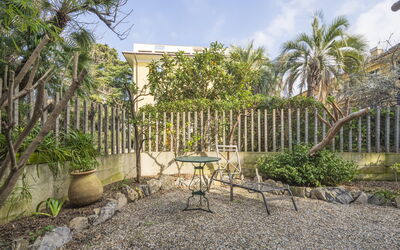Torre Dell'Amore, Genova, Seaview: Shrub, Garden, Shade, Landscaping, Backyard, Yard, Flowerpot, Flagstone