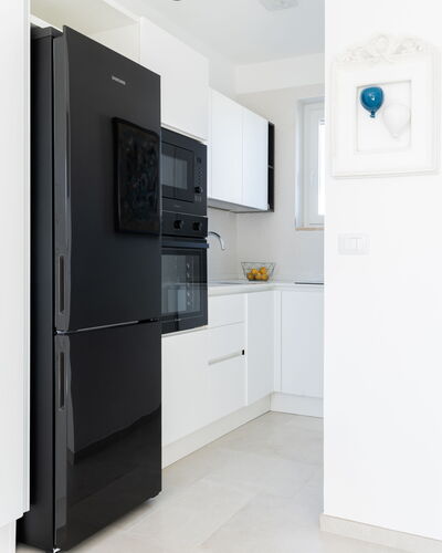 La Casa di Connie: Kitchen Appliance, Major Appliance, Interior Design, Flooring, Home Appliance, Kitchen, Floor, Refrigerator, Furniture, Home