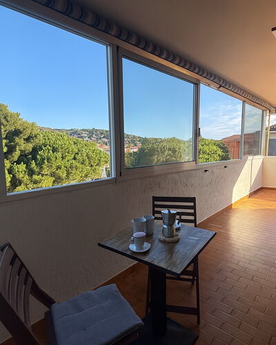 A Due Passi dal Mare, Terrazza, Pet Friendly: Furniture, Floor, Hardwood, Wood Stain, Chair, Balcony, Wood Flooring, Eco Hotel, Daylighting, Deck