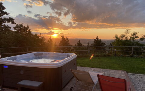 La Casa nel Bosco: Dusk, Evening, Swimming Pool, Sunrise, Resort, Sunset, Jacuzzi, Eco Hotel