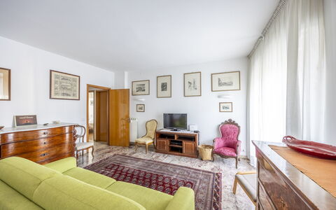 Mestrina Apartment: Interior Design, Flooring, Floor, Furniture, Room, Ceiling, Couch, Living Room, Apartment, Picture Frame