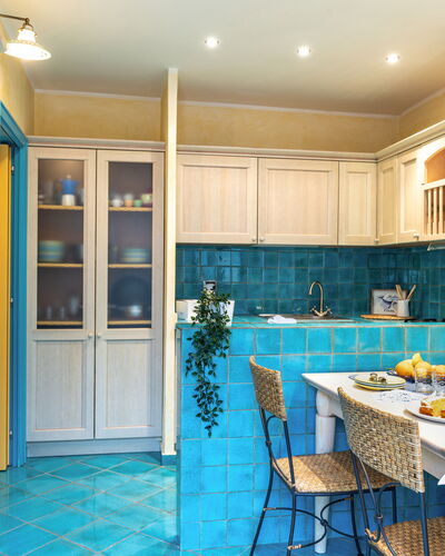 Suite la Torre: Interior Design, Flooring, Furniture, Kitchen, Floor, Countertop, Ceiling, Room, Lighting, Cabinetry