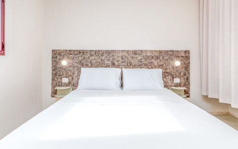 Terracorte Villa: Interior Design, Floor, Bedroom, Linens, Bedding, Bed, Plumbing Fixture, Hotel, Bed Sheet