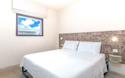 Terracorte Villa: Apartment, Bedroom, Hotel, Bedding, Balcony, Bed