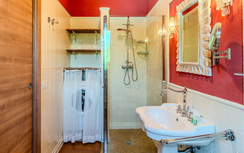 Dervio 623: Bathroom, Plumbing Fixture, Interior Design, Flooring, Floor, Plumbing, Lighting, Mirror, Door, Home