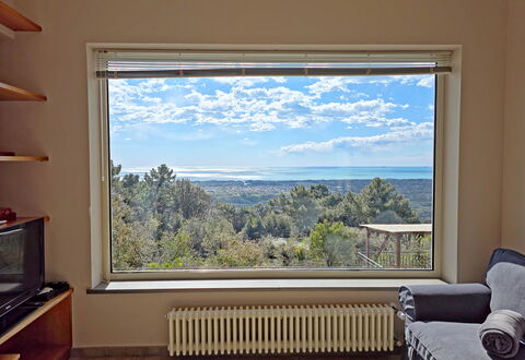 Villa Il Giardino: Glass, Daylighting, Living Room