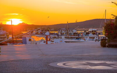 Smeralda Apartment: Sky, Dusk, Afterglow, Horizon, Sunset, Sunrise, Evening, Marina, Orange, Sunlight