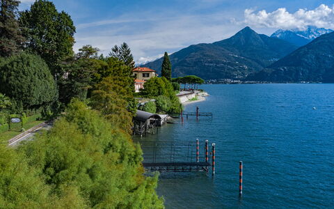 Camilla Villa: Water, Mountainous Landforms, Body Of Water, Mountain, Water Resources, Hill, Coastal And Oceanic Landforms, Natural Landscape, Mountain Range, Highland