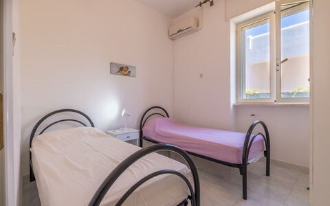 Villetta Bluette, Marina di Mancaversa: Floor, Flooring, Bedroom, Interior Design, Bed, Home, Ceiling, Bed Frame, Room, Door