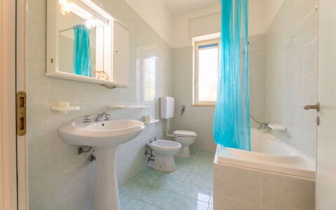 Villetta Bluette, Marina di Mancaversa: Flooring, Floor, Interior Design, Plumbing Fixture, Ceiling, Bathroom, Room, Plumbing, Apartment, Bathroom Sink