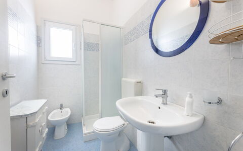 Casa Marinella, Marina di Mancaversa: Flooring, Floor, Interior Design, Plumbing Fixture, Room, Ceiling, Toilet, Bathroom, Plumbing, Tile
