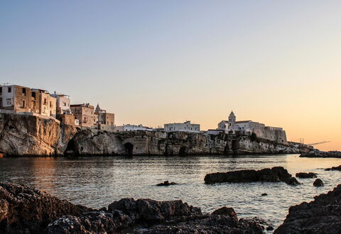 Casa Marinella, Marina di Mancaversa: Sky, Body Of Water, Coast, Rock, Horizon, Sea, Coastal And Oceanic Landforms, Dusk, Ocean, Evening