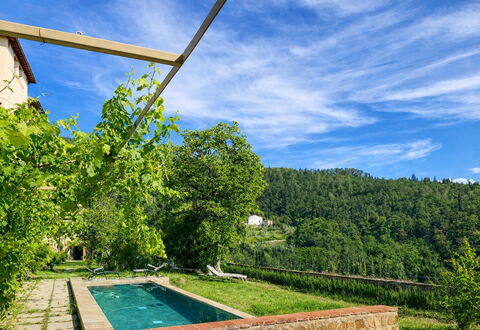 Villa Il Casalino, Florentine Hills with Pool: Hill Station, Eco Hotel, Swimming Pool, Farmhouse, Plantation, Backyard