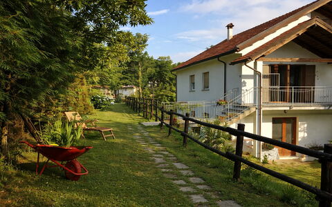 Apartment, Garden, Beigua Unesco Global Geopark: House, Cottage, Home, Porch, Rural Area, Garden, Backyard, Farmhouse, Yard, Lawn