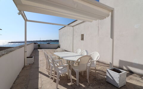 Giulia: Composite Material, Shade, Balcony, Outdoor Furniture, Outdoor Structure, Daylighting, Pergola