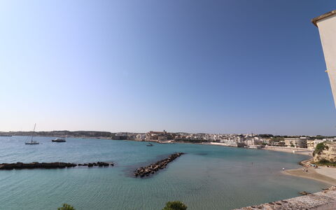 Giulia: Water Resources, Water, Body Of Water, Waterway, Coastal And Oceanic Landforms, Coast, Sea, Horizon, Ocean, Bank